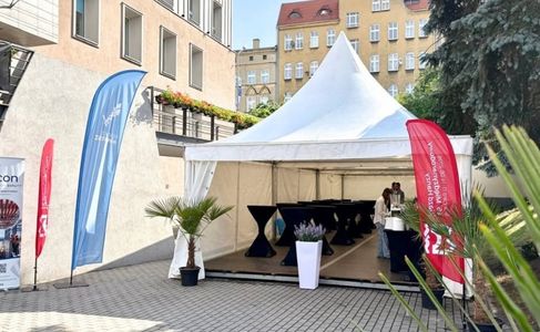 wynajem namiotów imprezowych